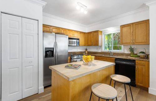 Hendricks and Venice Isles Apartment | 111 m² Apartment ∙ 2 bedrooms ∙ 5 guests