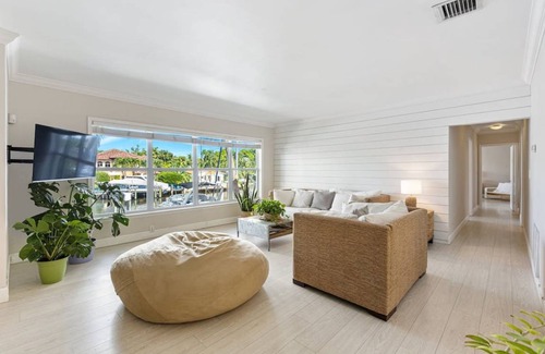Hendricks and Venice Isles Apartment | Apartment ∙ 3 bedrooms ∙ 6 guests