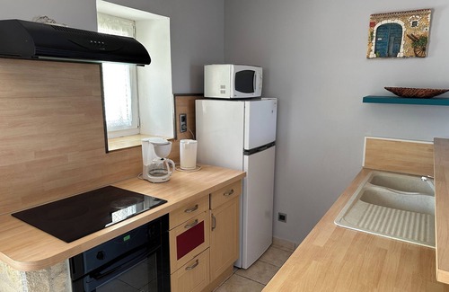 Uzes Apartment | Uzès : Apartment l'Olivier 10mn walk from town center apartment in mas