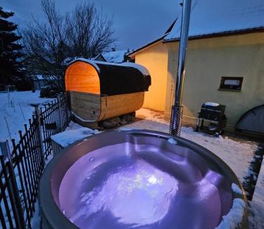 Haje Apartment | Vířivka a sauna na pokoji,nebo na vlastní terase - Farma u Příbrami