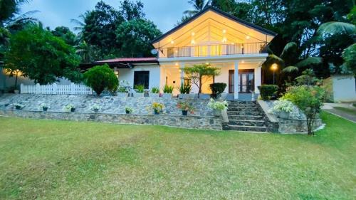 Padukka Villa | V Cottage Meepe