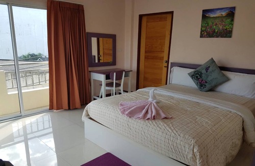 Trang Hotel | V-House Hotel