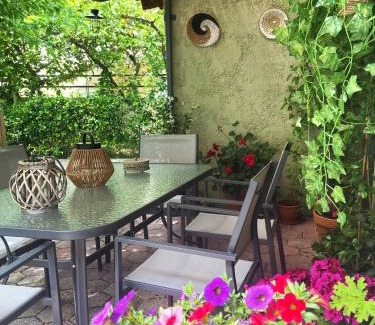 Aria Apartment | Va Yia/Spacious guest house