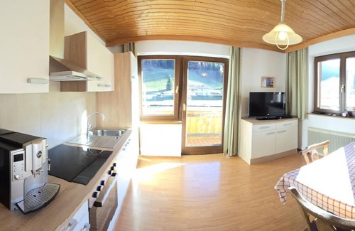 Gries am Brenner Apartment | Vacation apartment 1 - Holiday home Strickner
