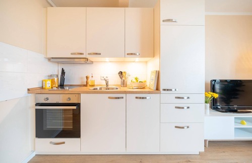 Cappel-Neufeld Apartment | Vacation apartment Hansekogge 3-16, dreamy and directly on the Wadden Sea.