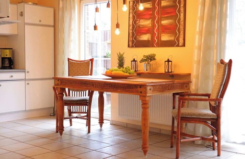 Neufeld Apartment | Vacation apartment "Kormoran" just a few minutes' walk from the dyke!