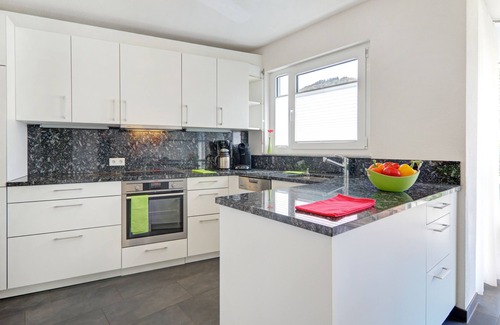 Bodman-Ludwigshafen Apartment | Vacation apartment/apartment for 4 guests with 98m² in Bodman-Ludwigshafen (128867)