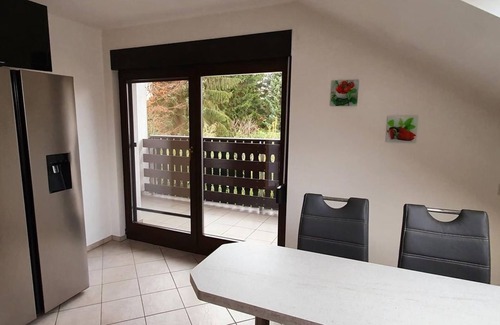 Bertsdorf Apartment | Vacation apartment upper floor - Holiday home Rahle