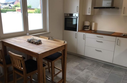 Wees Apartment | Vacation apartment cabin