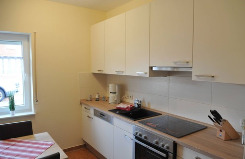 Norddeich Apartment | Vacation apartment close to the beach for up to 4 people 2 bedrooms Wlan first floor