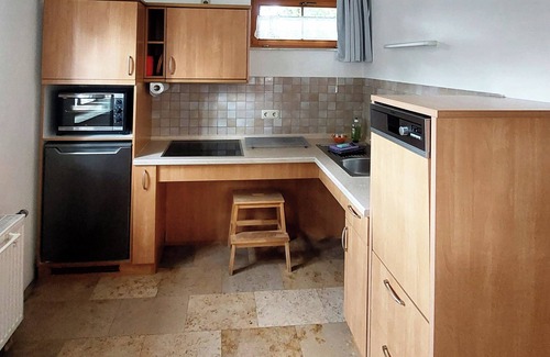 Augustusburg Apartment | Vacation apartment garden house first floor in listed Lotterhof