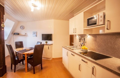 Klosterlangheim Apartment | Vacation apartment (57sqm) incl. WLAN and parking space