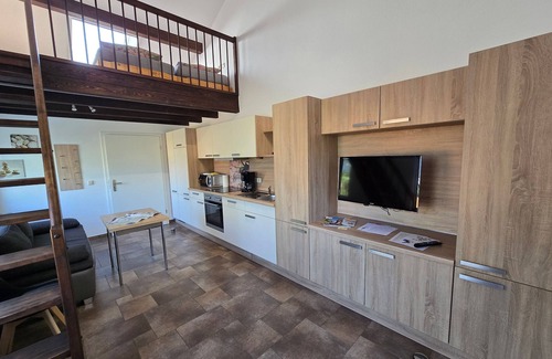 Groskoschen Apartment | Vacation Apartment Seenland - Vacation Apartments "Am alten Backhaus"
