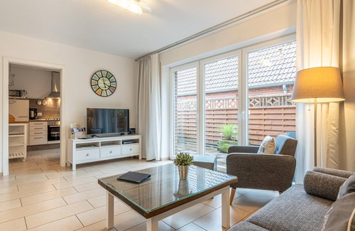 Norddeich Apartment | Vacation apartment for 4 people, with large terrace