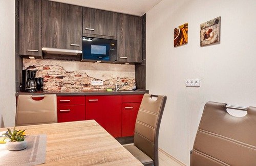 Jaderaltendeich Apartment | Vacation apartment "Günthers Friesenstube" with shared garden