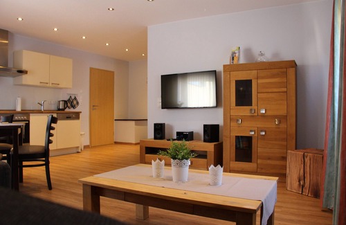 Nickenich Apartment | Vacation apartment/hiking/sightseeing