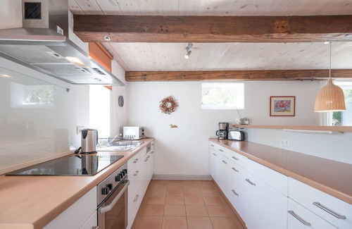 Rodemis Apartment | Vacation apartment Hof Angelbur in Husum for up to 2 people