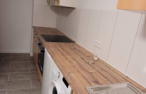 Dahlen Apartment | Vacation apartment in historic farmhouse with modern renovation.