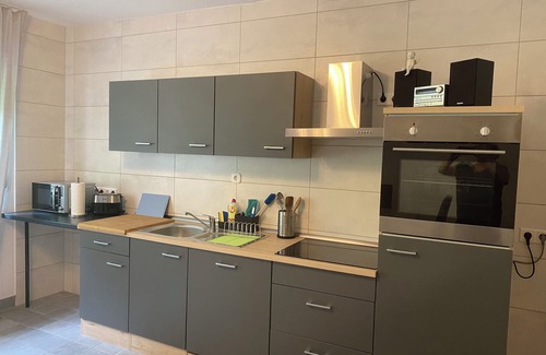 Ahrbruck Apartment | Vacation apartment "Pingo" Address: Bundesstraße 1, 53506 Ahrbrück!