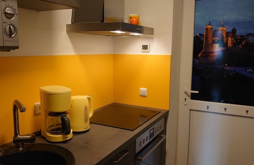 Bautzen Apartment | Vacation apartment right in the center, on the edge of the historic old town - 00 Kids