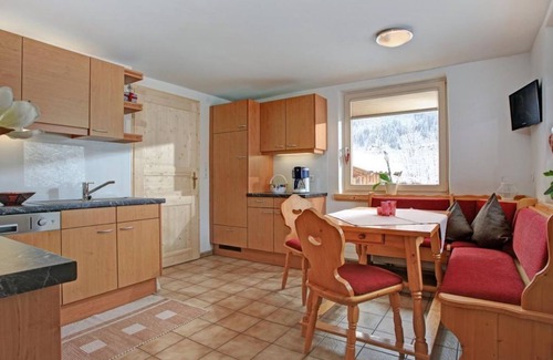 Kelchsau Apartment | Vacation apartment with 2 bedrooms, ground floor - Ferienwohnung Migglwieshof