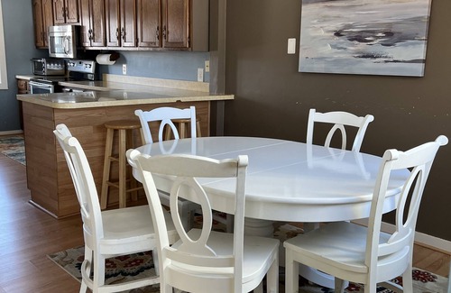 Howell House | Vacation at the Lake