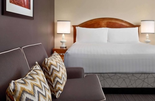 Gwinnett Place Hotel | Vacation Day Is Always A Great Idea! Enjoy Comfortable unit. Near Gwinnett Place