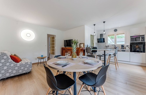 Grayan-Et-L'Hopital House | Vacation home 'La Farniente' with swimming pool