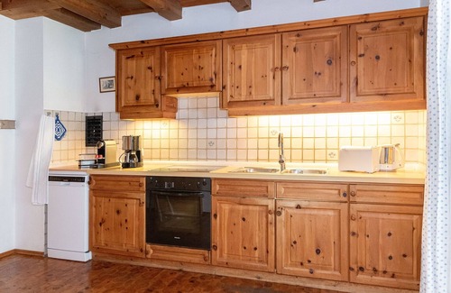 Schleching Apartment | Vacation home 1 - 6 persons, 130 sqm, 2 sep. Bedroom, 2 bathrooms, WLAN