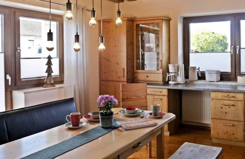 Hohenau Apartment | Vacation home (130sqm) with terrace