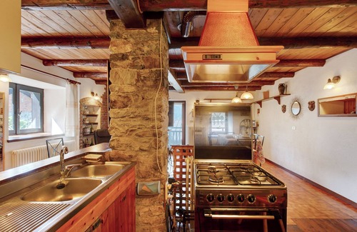 Moron House | Vacation Home "Casa Jonathan" with Mountain View, Private Terrace & 2 Balconies
