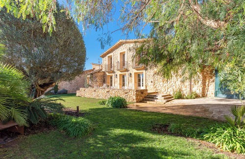 Viladellops House | Vacation Home "Casa De Piedra" with Mountain View, Private Pool and Wi-Fi