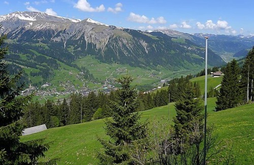 Lenk House | Vacation home Chalet Bühlweidli in Lenk - 5 persons, 3 bedrooms