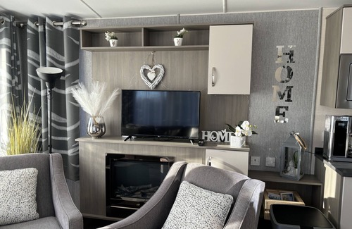 Lauwersoog Ski Chalet | Vacation home chalet near the beach Lauwersmeer