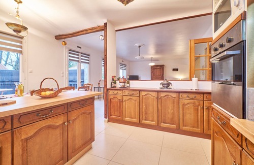 Brezins House | Vacation Home "Chez Emile" with Mountain View, Private Terrace & Wi-Fi