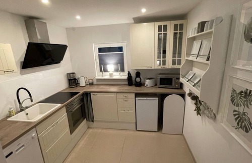 Winsen House | Vacation home Heide-Haus - relaxation in nature for the family (4 pers. + 1 baby)