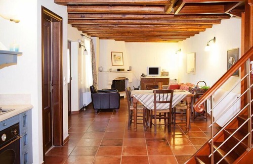 Archanes House | Vacation home in the Archanes with balcony