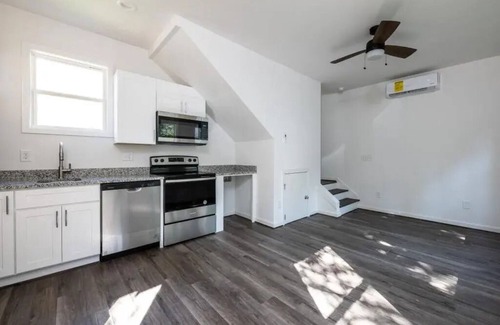 South Atlanta House | Vacation home just 7 minutes drive to Mercedes-Benz Stadium