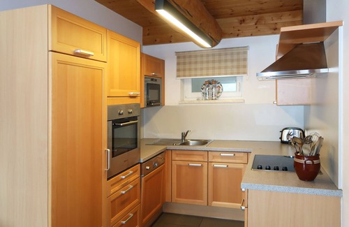Hundsdorfl House | Vacation home Nikola by Interhome