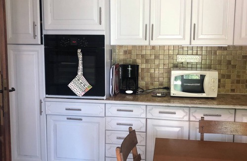 Le Porge House | Vacation home. Spacious and pleasant for family vacations. Conveniently located.