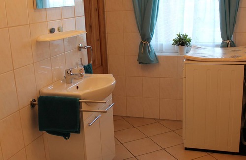 Esgrus House | Vacation home with garden and terrace in a quiet location, Baltic Sea 3 km away.