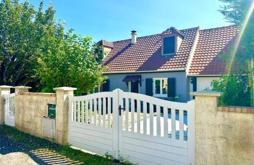 Monnerville House | Vacation House in Quiet Village