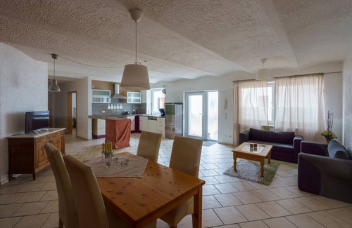 Geich-Obergeich Condo | Vacation on the riding stables