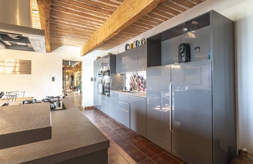 Lamanon Villa | Vacation rental house with pool LAMANON LS1-443