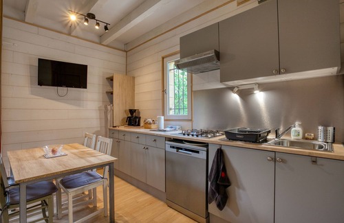 Orliaguet Cottage | Vacation rental in self-catering village with heated swimming pool near Sarlat