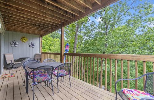 Notch Estates House | Vacay N Stay - Quiet Community Near Branson