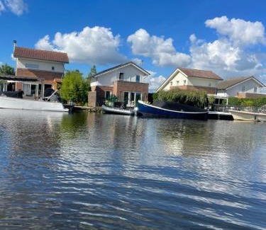 Vinkeveen House | Vakantiehuis aan het water