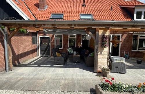 Enschede House | Vakantiehuis Klaartje Kip voor 4 personen, landelijk gelegen!