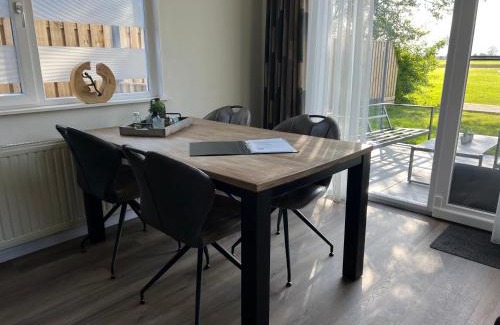 Rohel House | Vakantiehuis Tjeukemeer, de Friese Meren