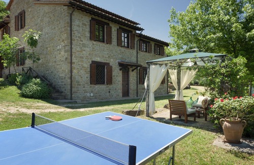 Valfabbrica Villa | Val di Marco 12, Emma Villas